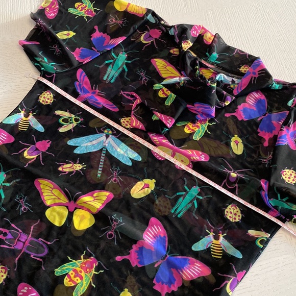 NWOT - Exoticathletica Short Sleeve Blouse - Picture 9 of 14